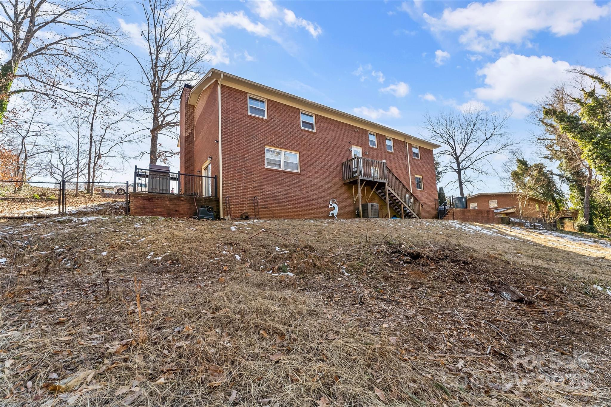 261 Skyline Road Hickory, NC 28601 - Photo 35 of 46 Gallery Image 35