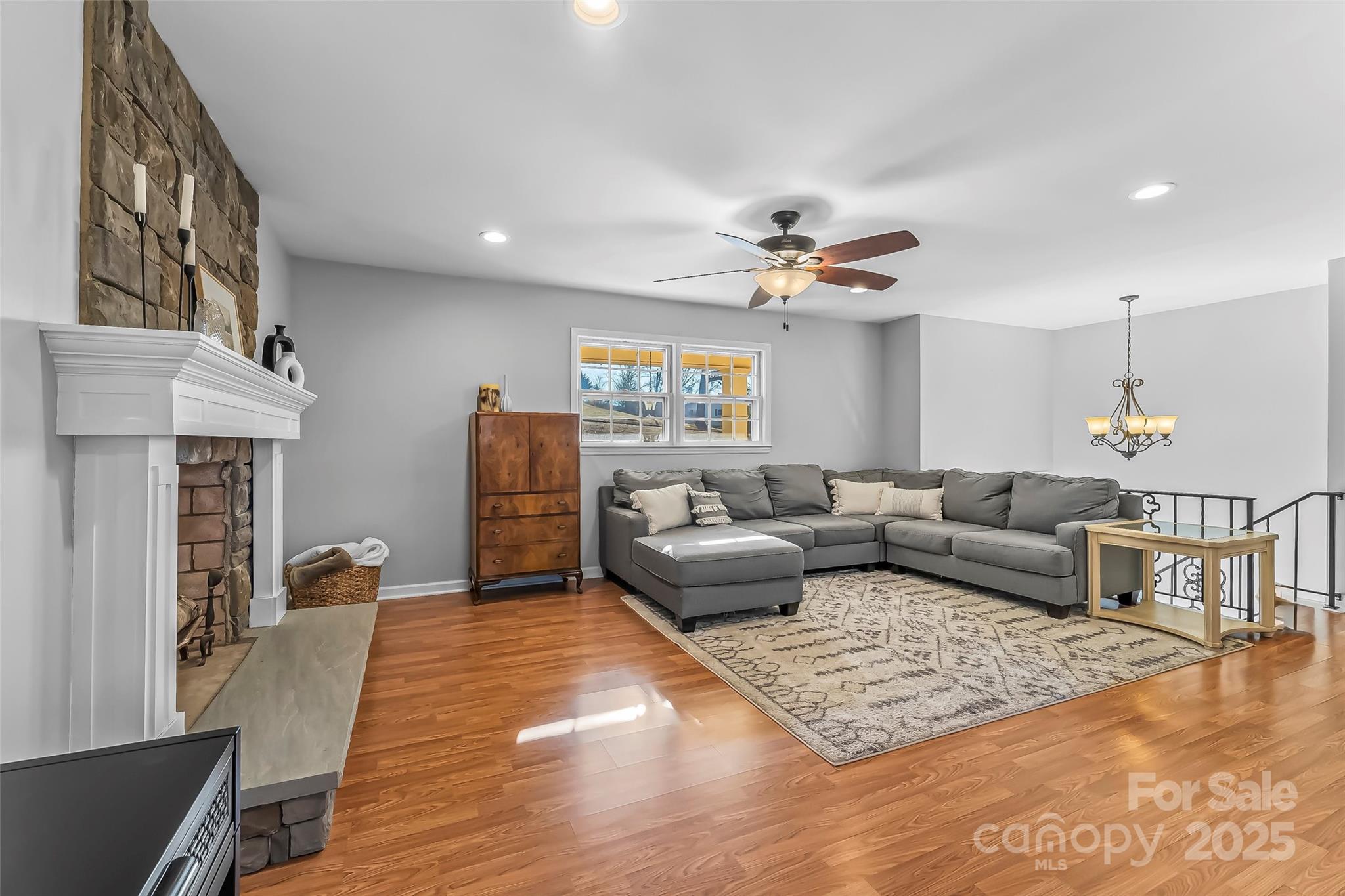 261 Skyline Road Hickory, NC 28601 - Photo 7 of 46 Gallery Image 7