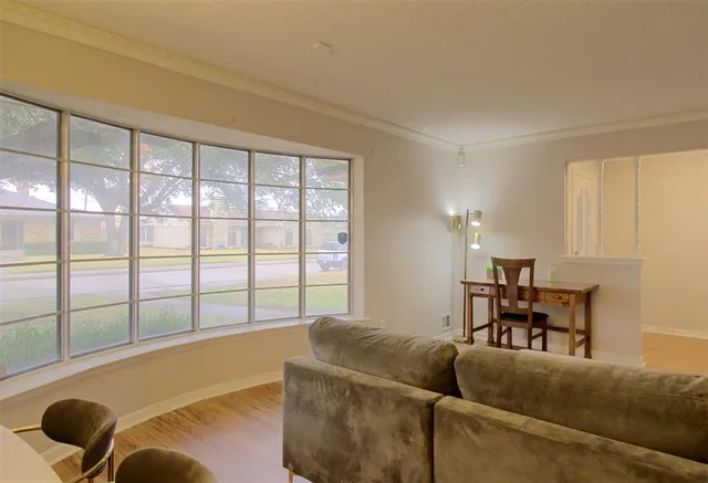 $2,500 | 6906 Kiva Lane, Dallas, TX 75227