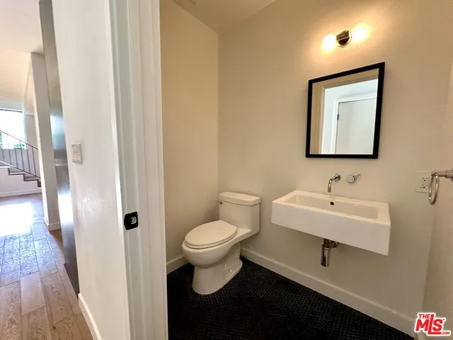 $3,650 | 833 Maltman Avenue, Los Angeles, CA 90026