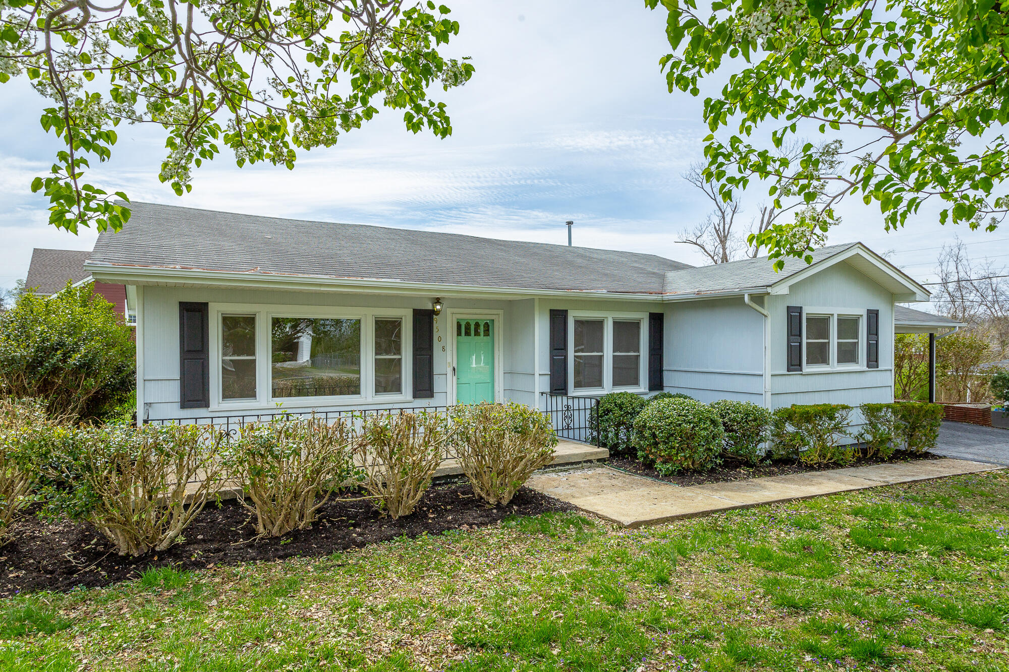9508 Ocoee Street Ooltewah, TN 37363 - Photo 2 of 39 9508 Ocoee St. HD-46