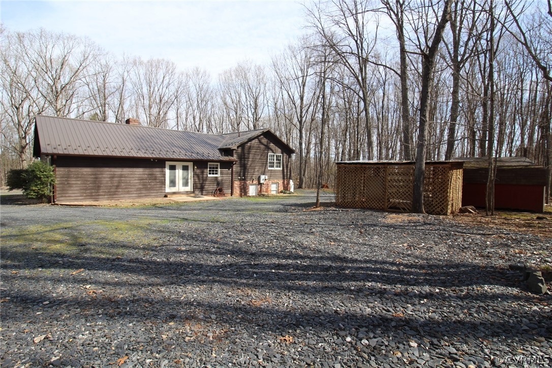 5053 Bell Road Dillwyn, VA 23936 - Photo 23 of 29 a front view of a house with a garden