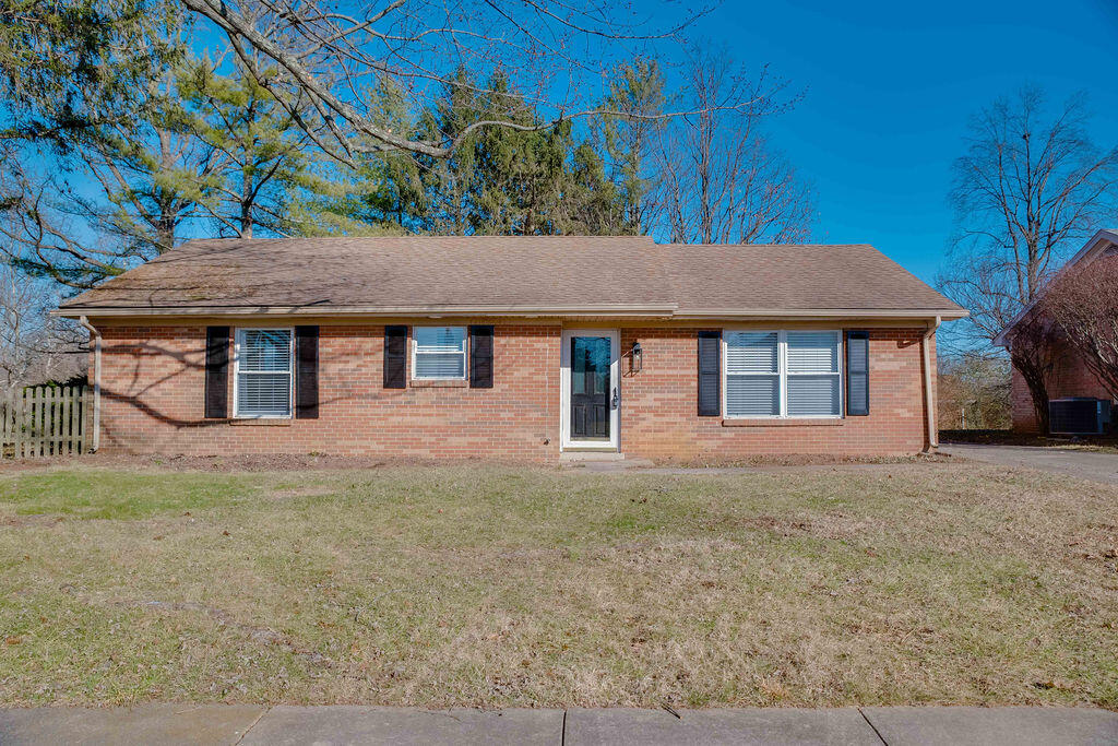 661 Squires Road Lexington, KY 40515 - Photo 1 of 40 THP_6888-661-squires-rd