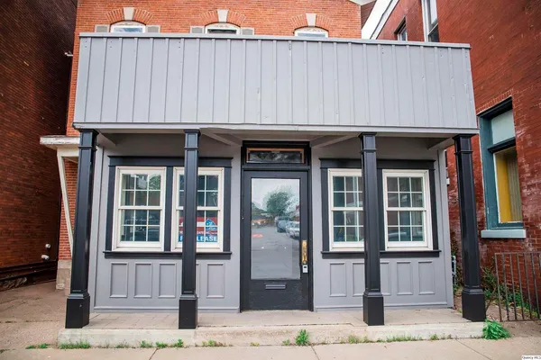 $109,000 | 424 South 8th Street, Quincy, IL 62301