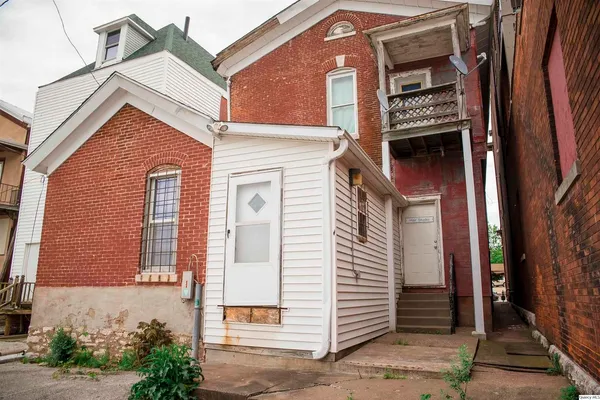 $109,000 | 424 South 8th Street, Quincy, IL 62301