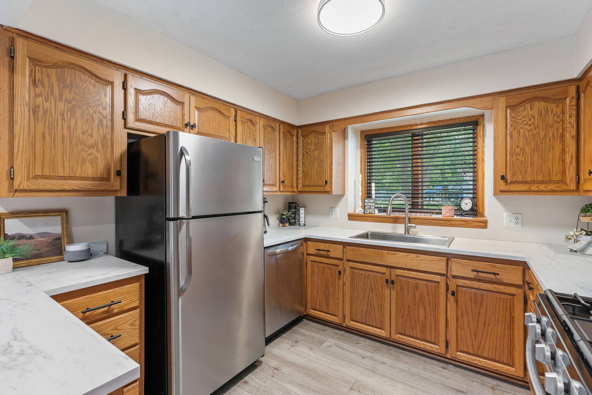 1536 Prairie Hill Road St. Cloud, MN 56301 - Photo 10 of 34 Gallery Image 10