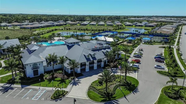 $725,000 | 6304 Winding Pine Drive, Nokomis, FL 34275