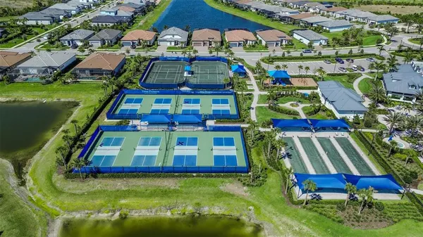 $725,000 | 6304 Winding Pine Drive, Nokomis, FL 34275