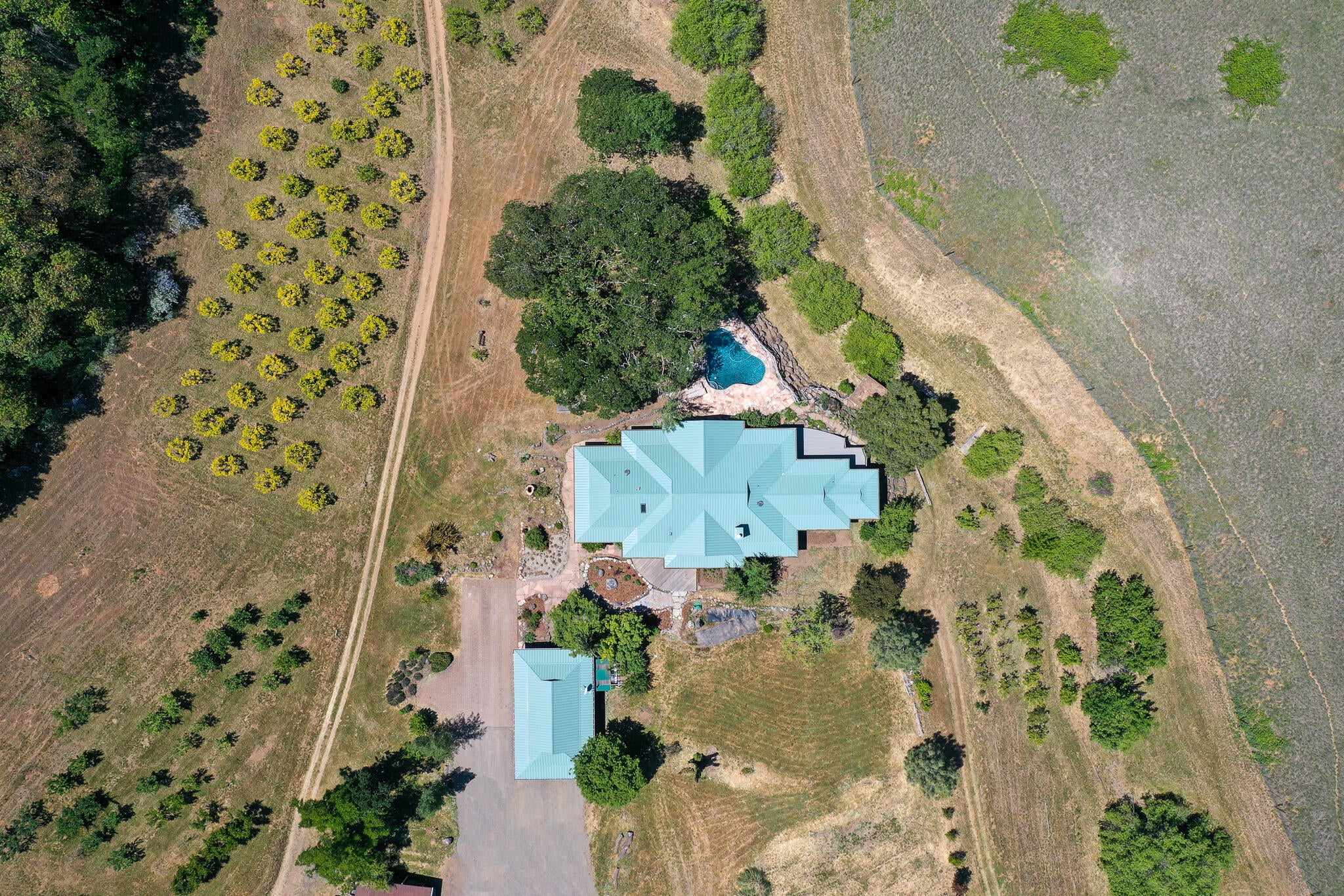 1785 Zemke Road Talent, OR 97540 - Photo 52 of 61 DJI_0969