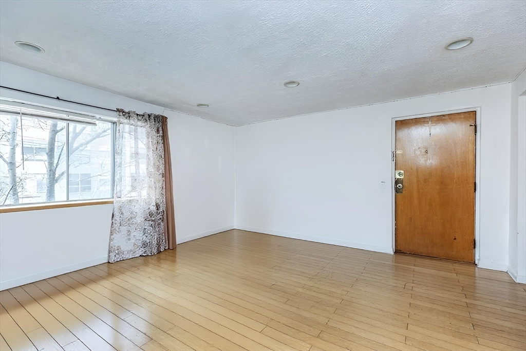 124 Addison Street, Unit 11 Chelsea, MA 02150 - Photo 4 of 13