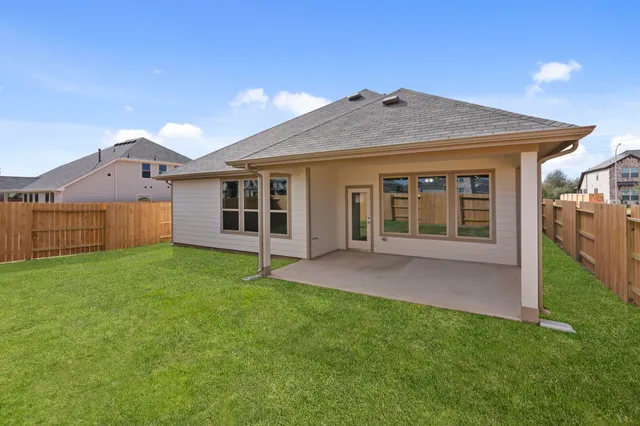 $324,990 | 4525 Blue Mountain Laurel Street, Pinehurst, TX 77362