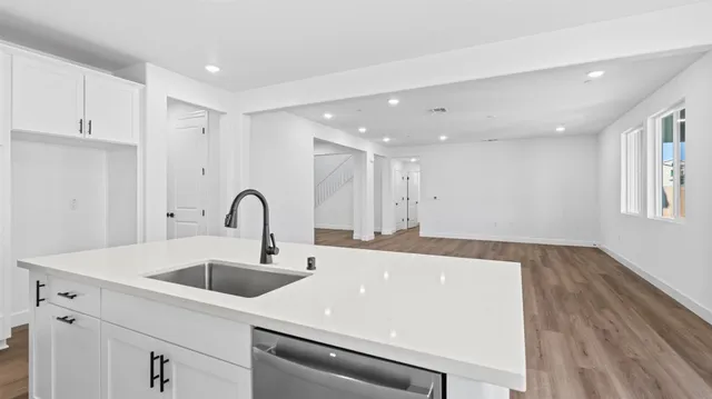 a close view of sink and tap