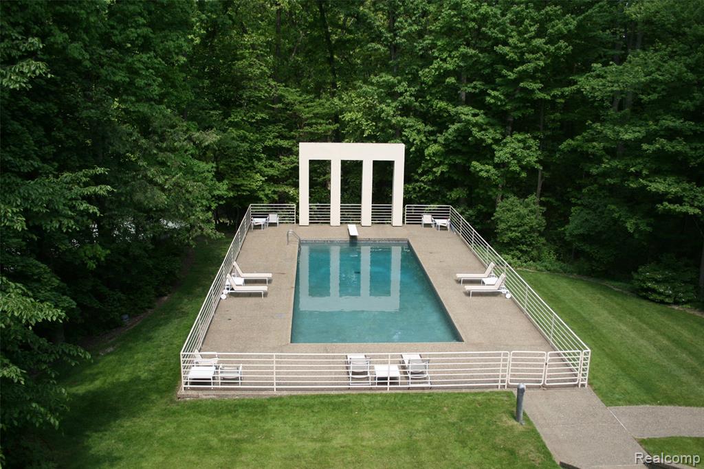 1335 Trowbridge Road Bloomfield Hills, MI 48304 - Photo 66 of 70