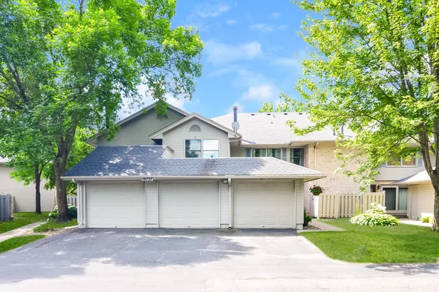 $2,179 | 18727 Clear View Terrace, Minnetonka, MN 55345