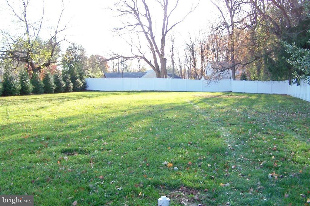 2122 Galloway Road Bensalem, PA 19020 - Photo 27 of 31 Huge Rear Yard