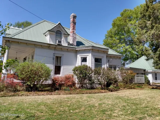 $225,000 | 407 East Percy Street, Indianola, MS 38751