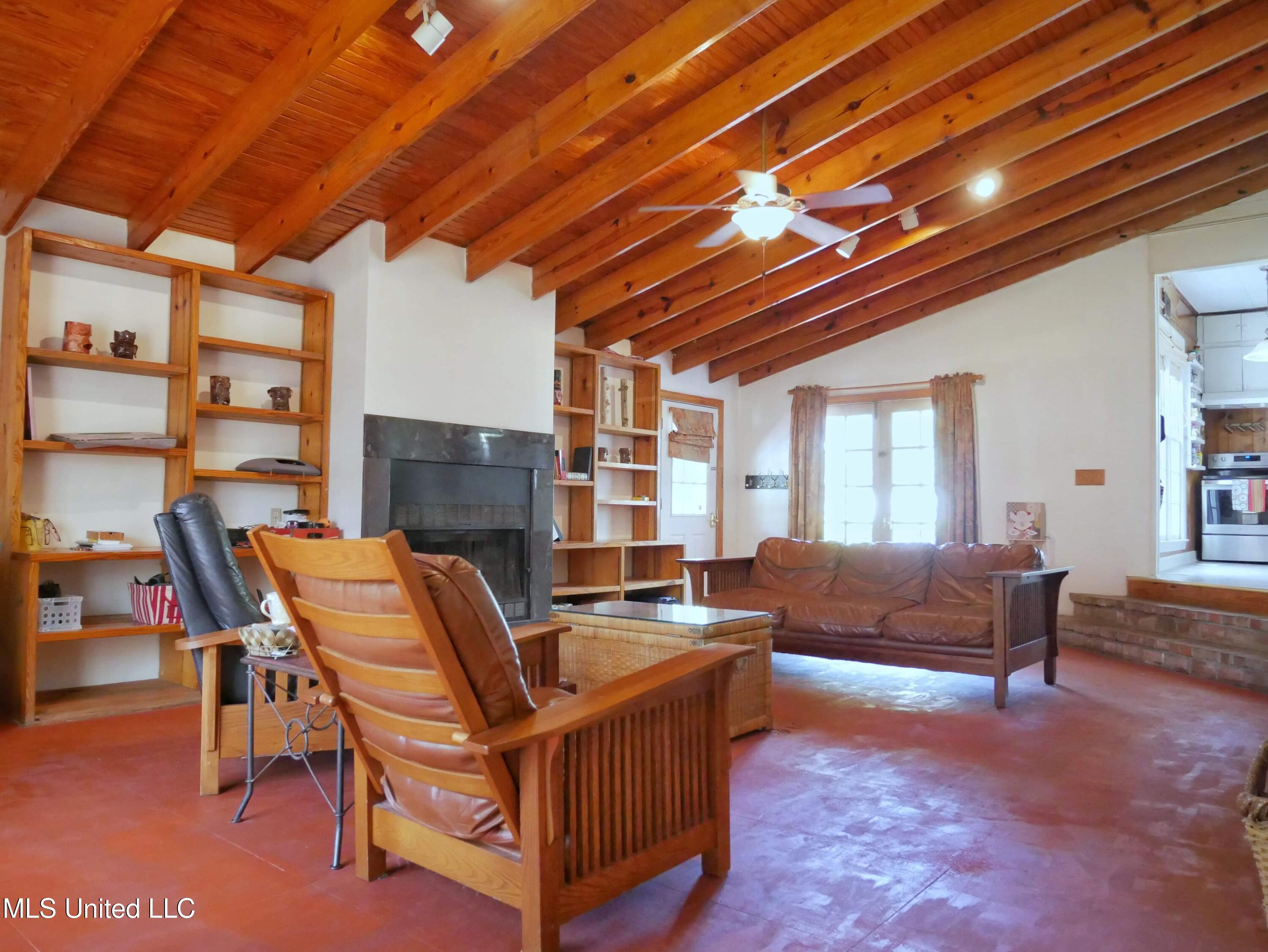 407 East Percy Street Indianola, MS 38751 - Photo 21 of 33 received_981375882396146