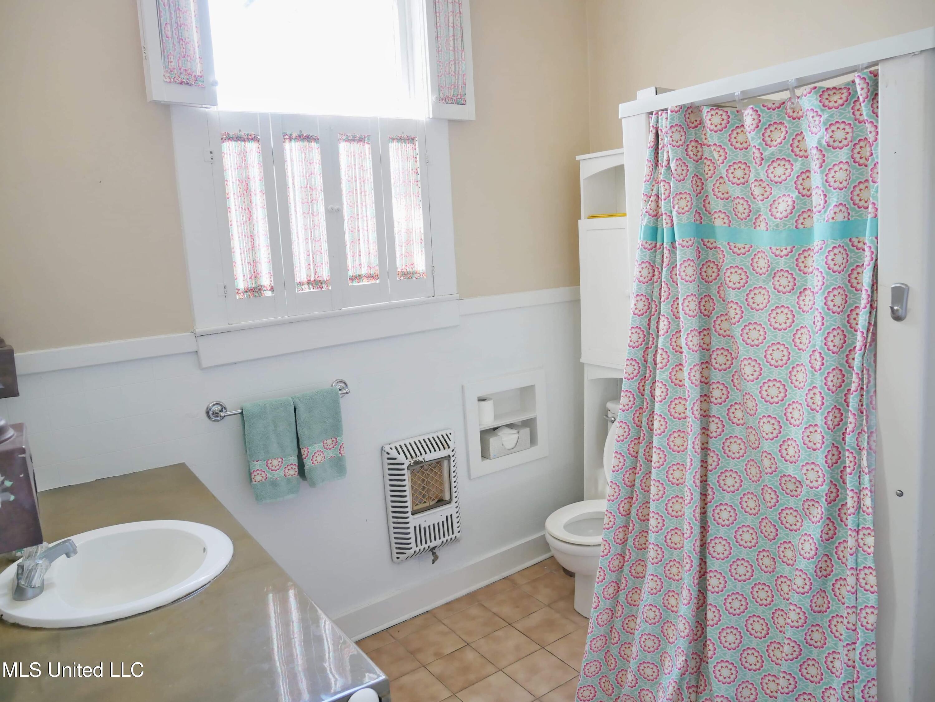 407 East Percy Street Indianola, MS 38751 - Photo 28 of 33 received_1901987879964116