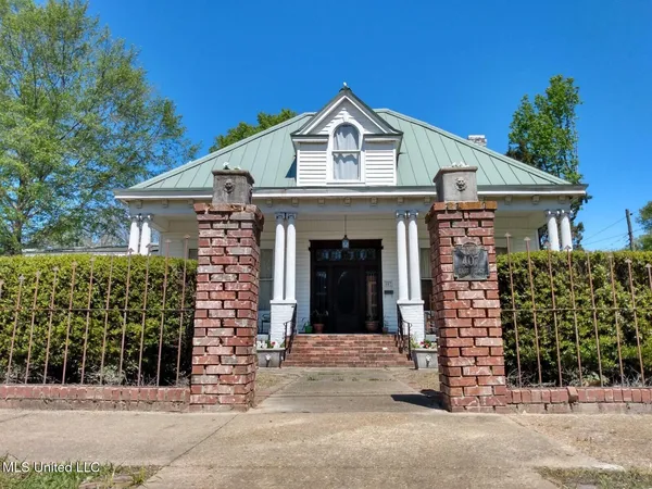$213,750 | 407 East Percy Street, Indianola, MS 38751