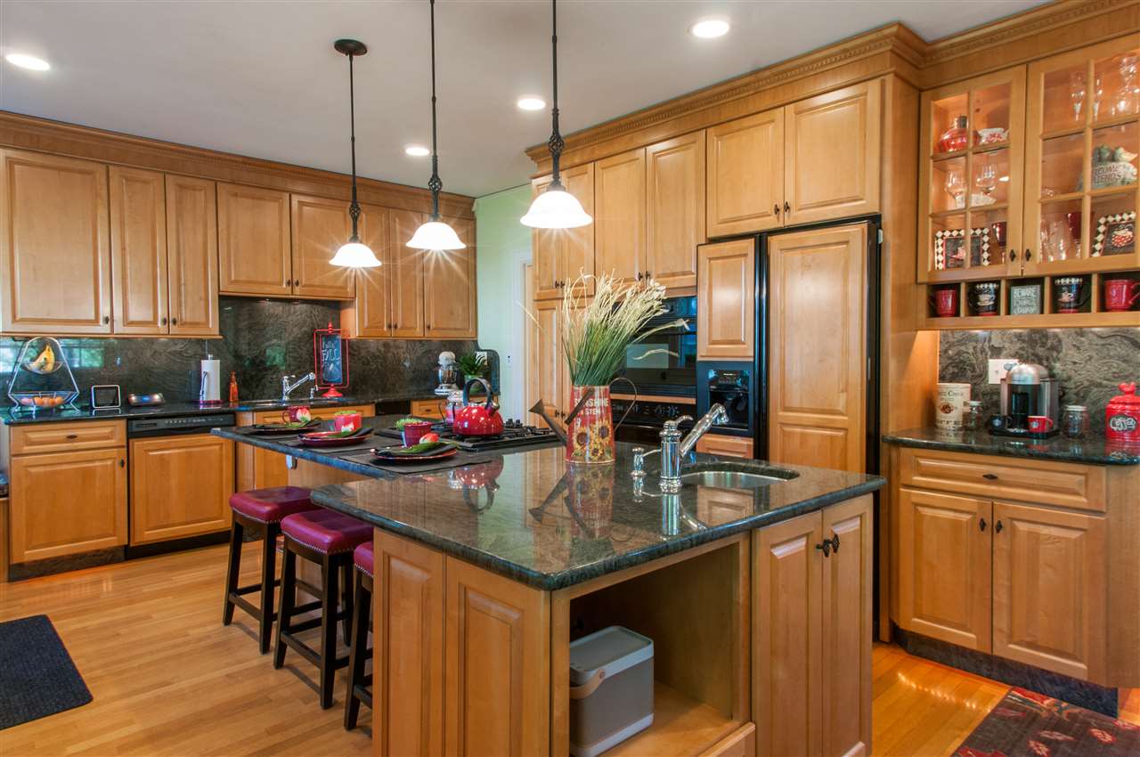 771 Maple Street Manchester, NH 03104 - Photo 10 of 38 Gallery Image 10