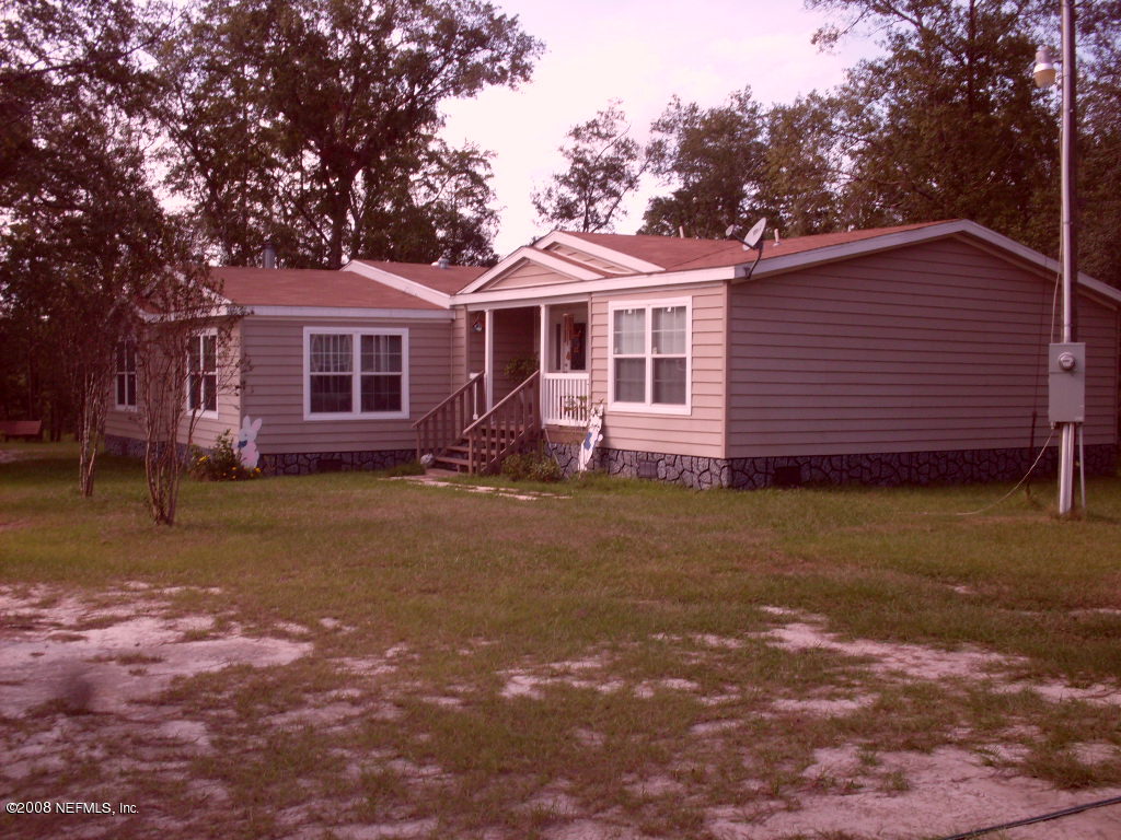 694 Dave Brown Road St. George, GA 31562 - Photo 2 of 19 Side Front