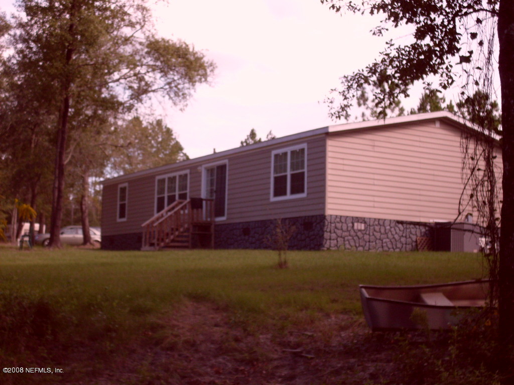 694 Dave Brown Road St. George, GA 31562 - Photo 5 of 19 Rear View