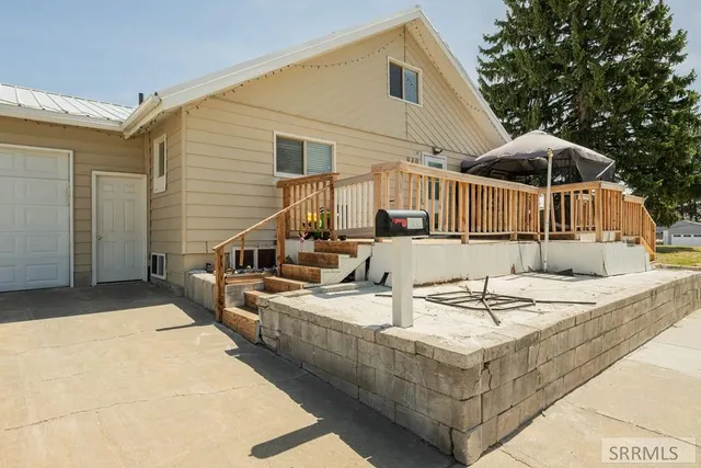 $319,900 | 940 Jefferson Avenue, Idaho Falls, ID 83402