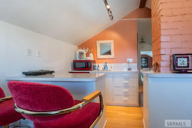 $319,900 | 940 Jefferson Avenue, Idaho Falls, ID 83402