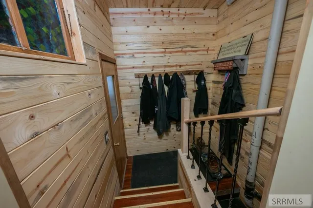 $319,900 | 940 Jefferson Avenue, Idaho Falls, ID 83402