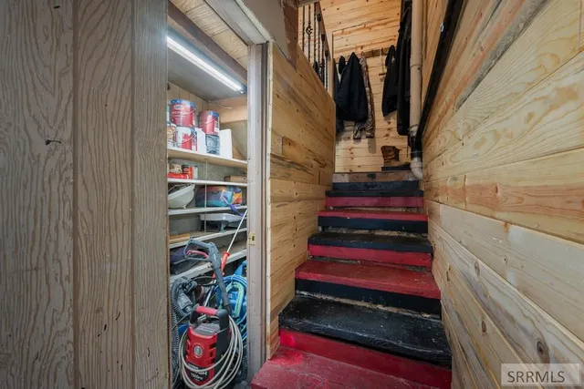 $319,900 | 940 Jefferson Avenue, Idaho Falls, ID 83402