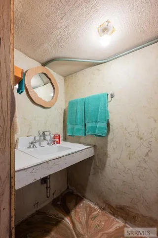 $319,900 | 940 Jefferson Avenue, Idaho Falls, ID 83402