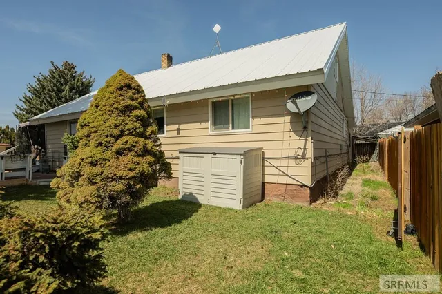 $319,900 | 940 Jefferson Avenue, Idaho Falls, ID 83402