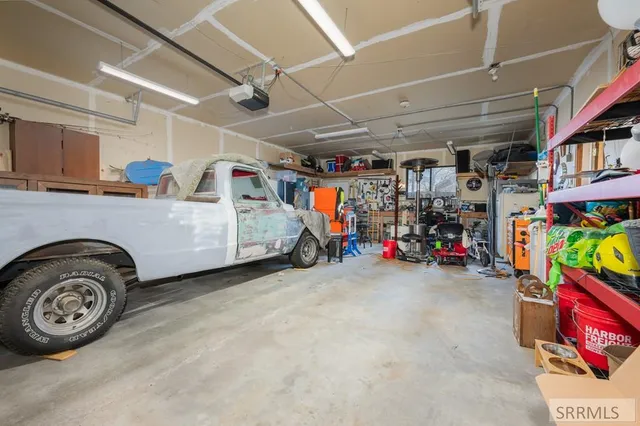 $319,900 | 940 Jefferson Avenue, Idaho Falls, ID 83402