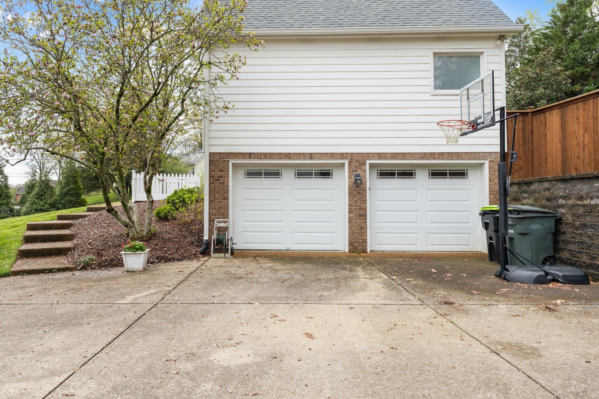 1517 Pinkerton Road Brentwood, TN 37027 - Photo 5 of 49 a view of a house with backyard