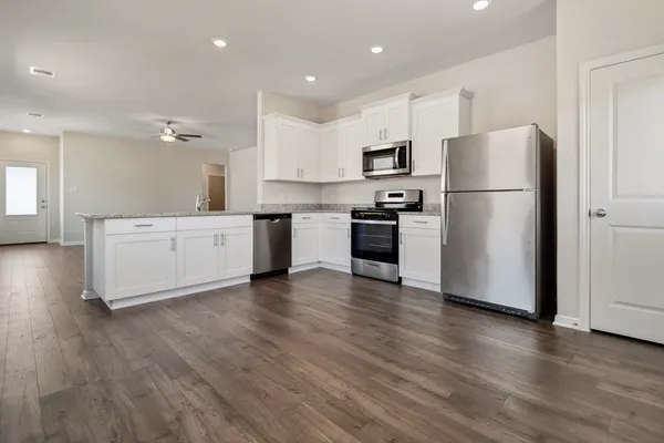 $1,730 | 15838 Berry Hl Drive, Conroe, TX 77303