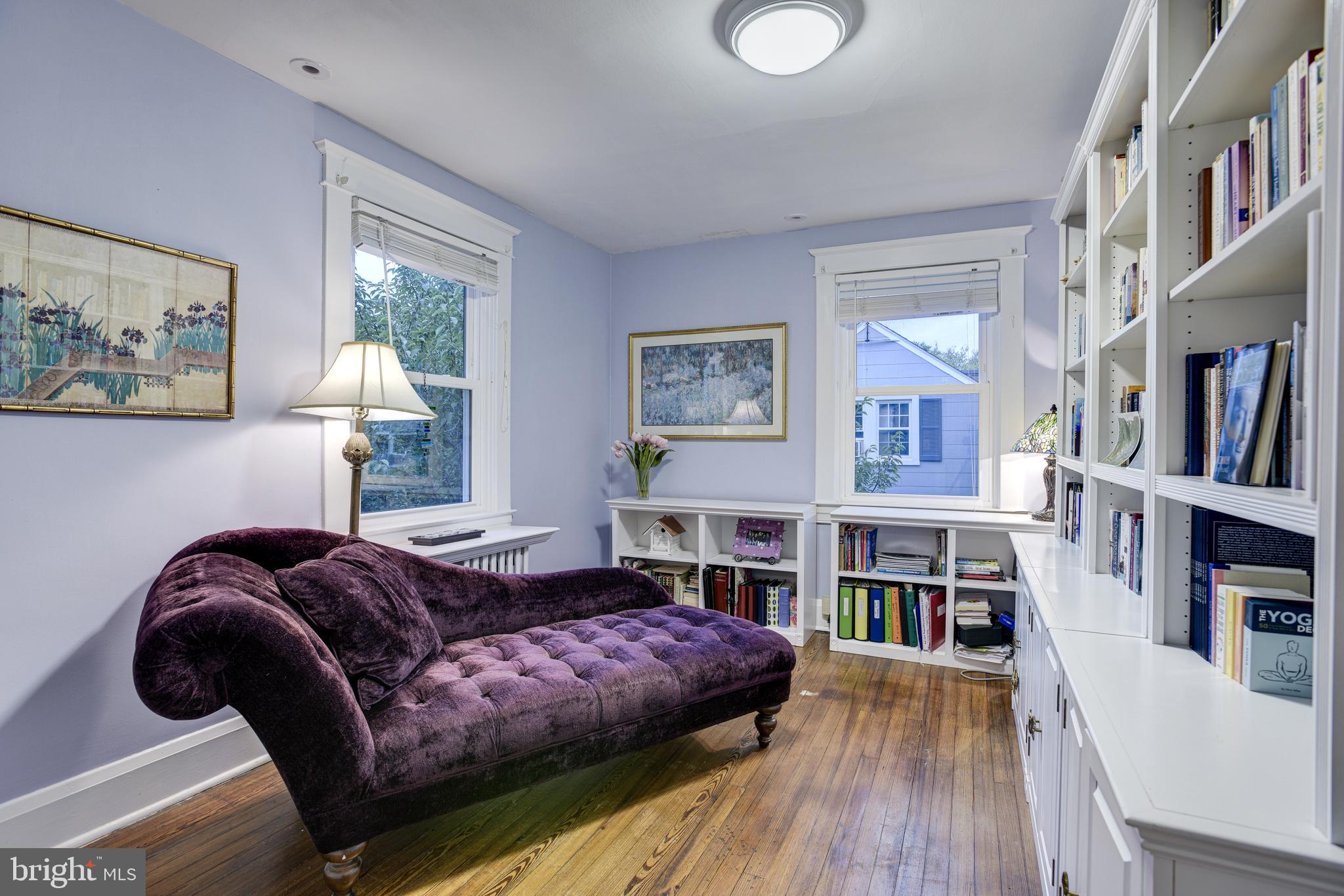 711 Murdock Road Baltimore, MD 21212 - Photo 22 of 49 Second bedroom. Shelves NOT built in
