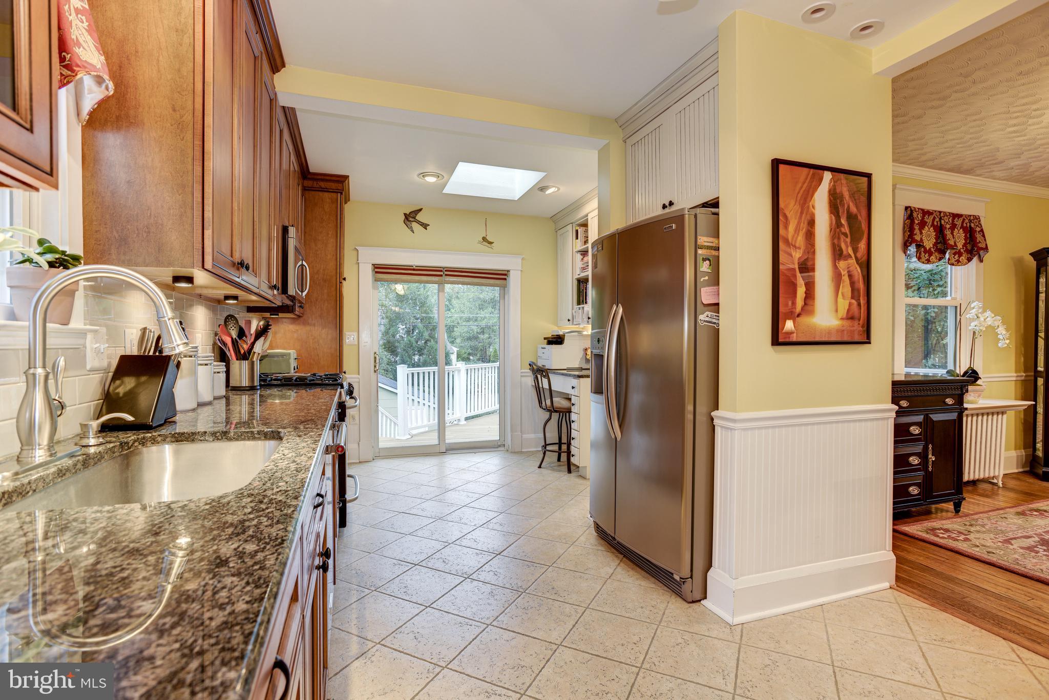 711 Murdock Road Baltimore, MD 21212 - Photo 4 of 49 Open to dining room