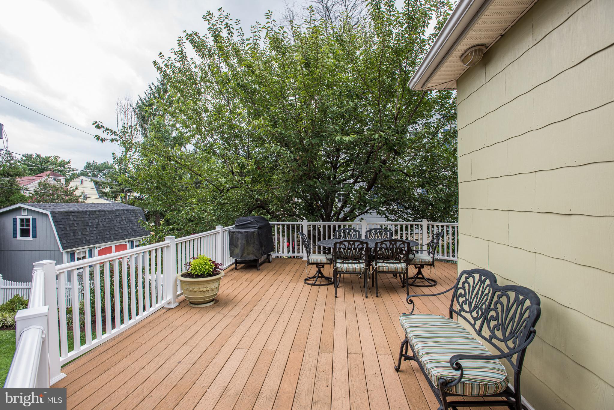 711 Murdock Road Baltimore, MD 21212 - Photo 36 of 49 Huge trex style deck