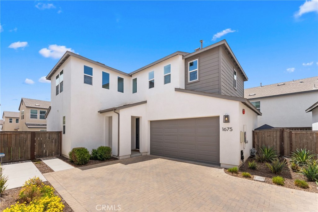 1675 Whitmore Loop Chula Vista, CA 91913 - Photo 2 of 37