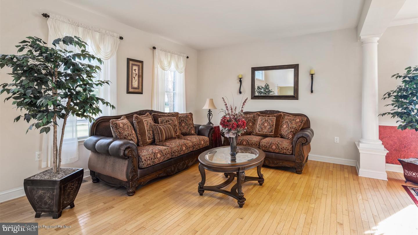 4 Michael Drive Cream Ridge, NJ 08514 - Photo 12 of 57 12