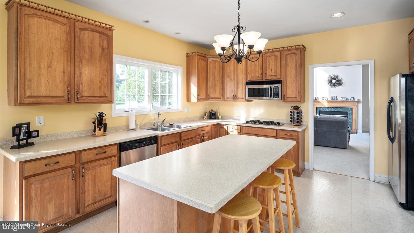 4 Michael Drive Cream Ridge, NJ 08514 - Photo 19 of 57 19
