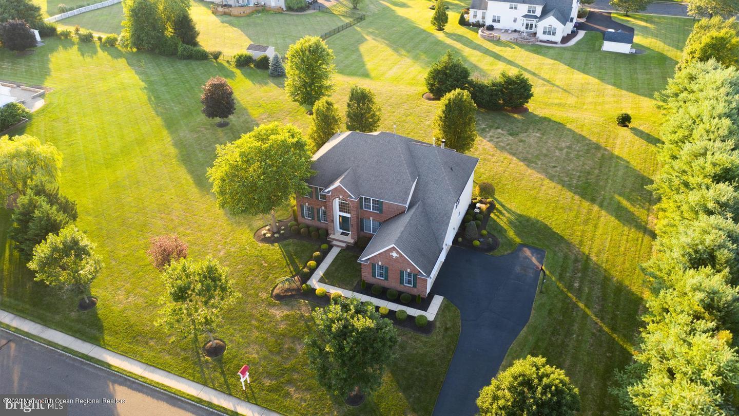4 Michael Drive Cream Ridge, NJ 08514 - Photo 3 of 57 3