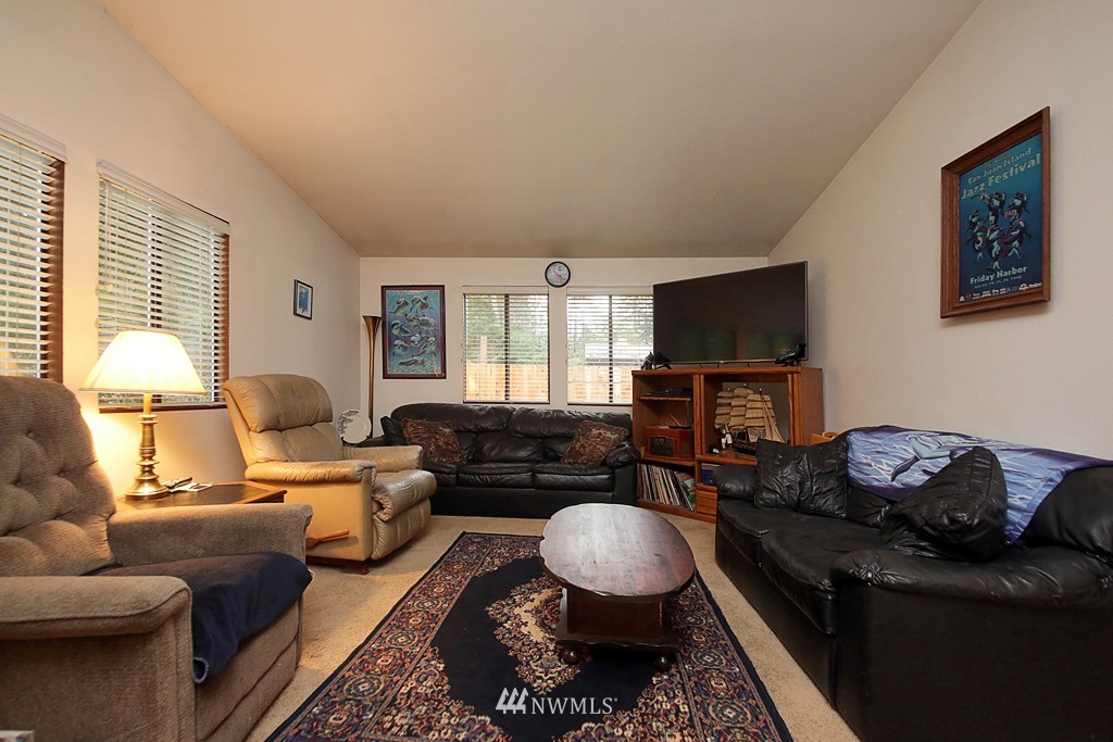4136 Timberline Road Clinton, WA 98236 - Photo 17 of 24 Gallery Image 17