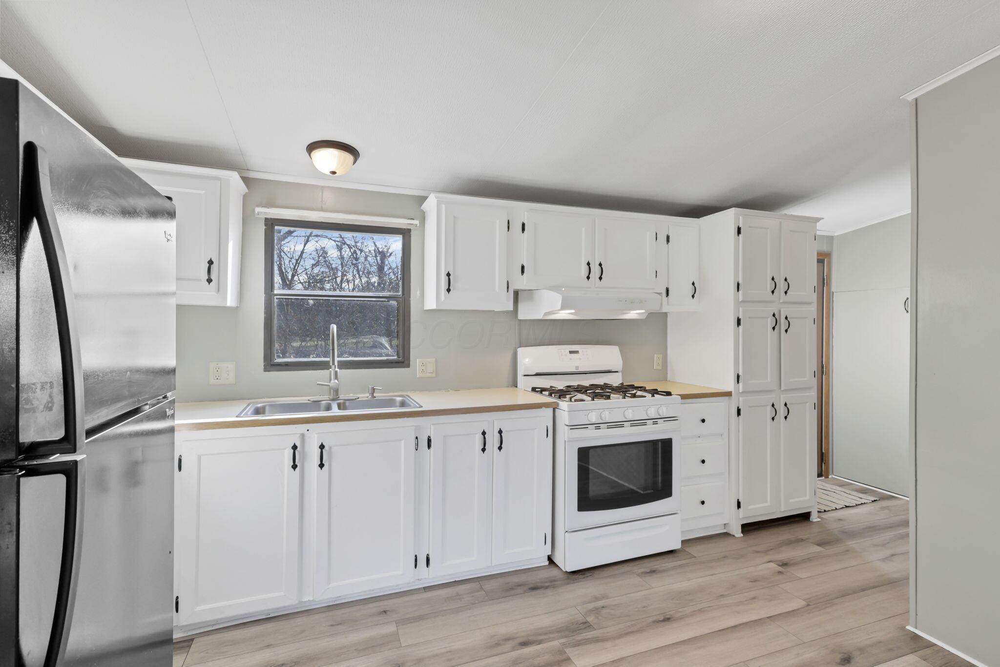 13504 Shell Beach Road Northeast Thornville, OH 43076 - Photo 9 of 28 9-web-or-mls-_S5A0909