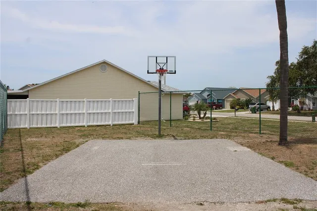 $2,495 | 4006 39th Street West, Bradenton, FL 34205