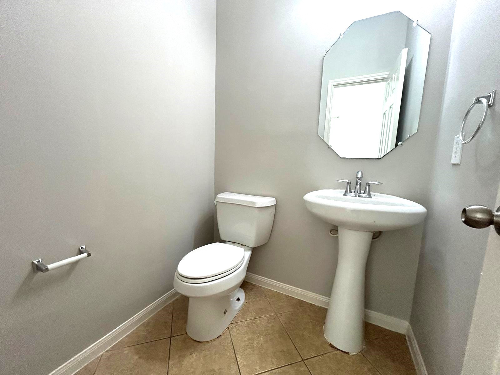 25207 Diamond Ranch Drive Katy, TX 77494 - Photo 9 of 36 Half Bath