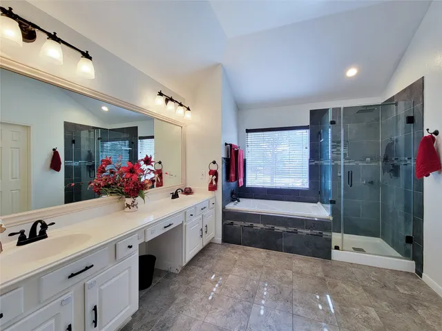 a view of walk in closet