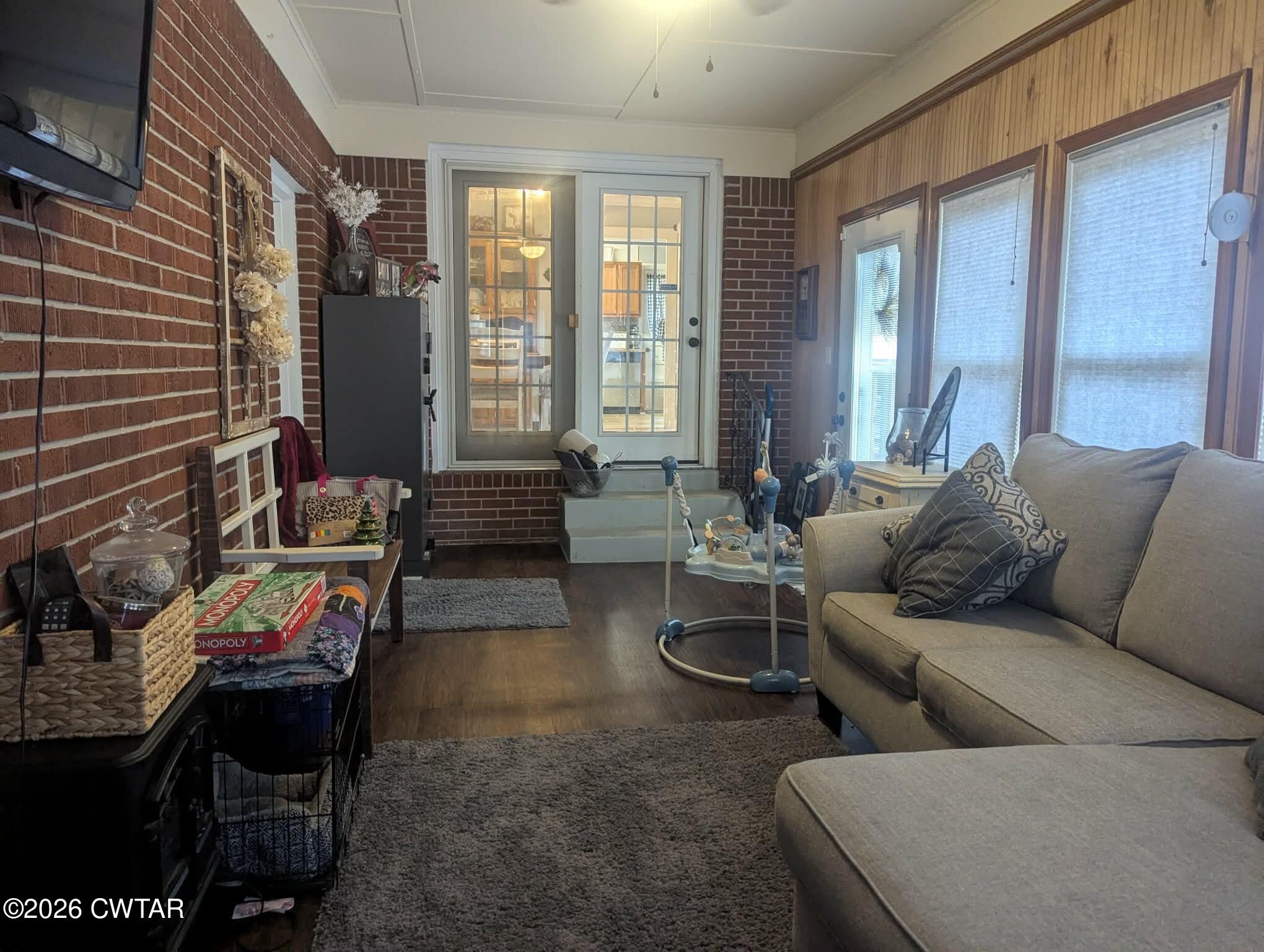 4072 Beech Bluff Road Beech Bluff, TN 38313 - Photo 31 of 51 a living room with furniture and a window