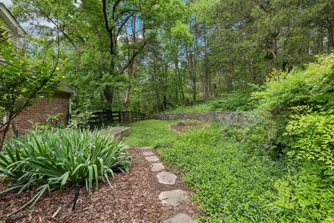 $1,399,000 | 2000 Otter Creek Road, Nashville, TN 37215