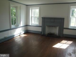 29140 Old Trappe Road Trappe, MD 21673 - Photo 5 of 16 Living Room